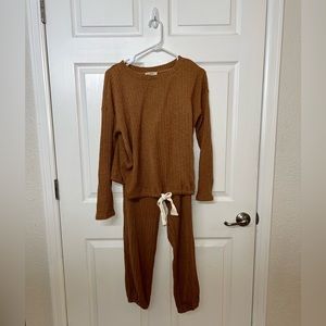 Women’s Lounge Set / Sweat Suit (S:S)